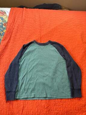 L.L.Bean Men's Washed Cotton Double-Knit Crewneck Colorblock Raglan Sweatshirt